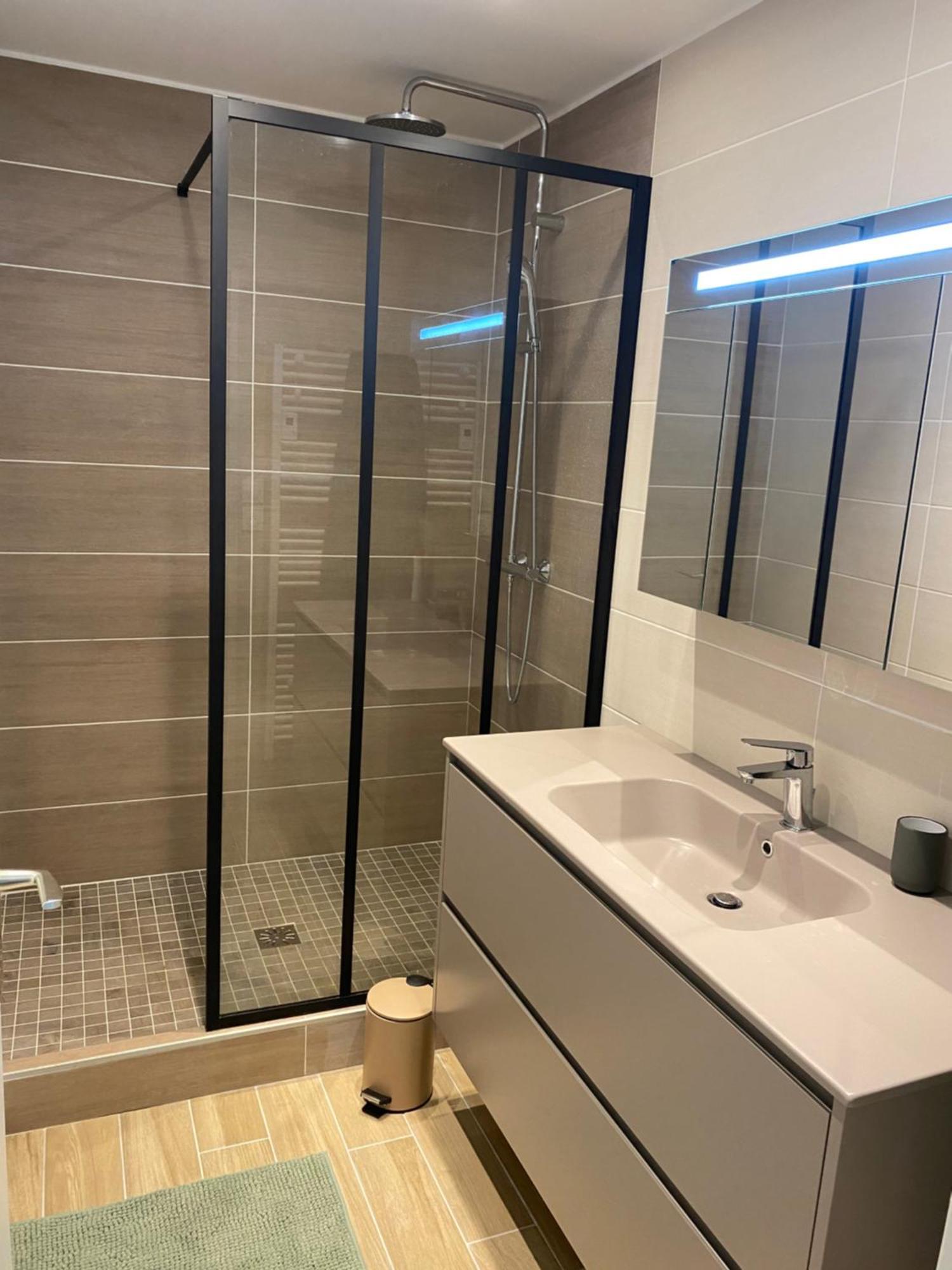 Appartement 65M2 Avec Balcon Vues Partielles Mer A 150M De La Plage Et Centre, Wifi Et Parking Prive Blonville-sur-Mer Exteriér fotografie